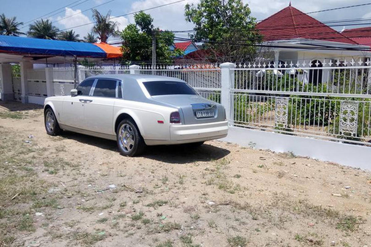 Rolls-Royce tien ty cua dai gia Trung Nguyen bi 